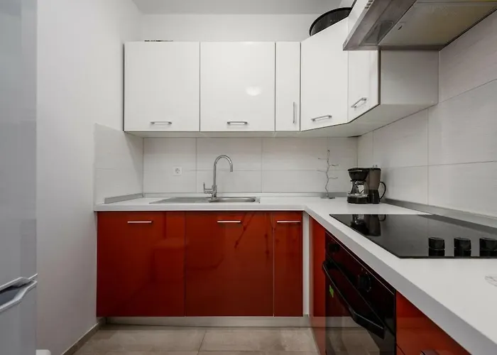 With 3 Bedrooms Nyaraló Poreč