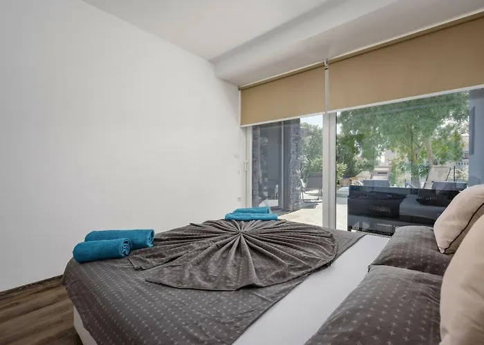 Nyaraló With 3 Bedrooms *