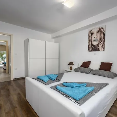 With 3 Bedrooms